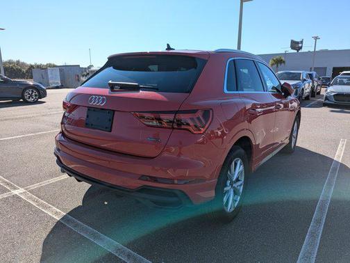 2023 Audi Q3 Premium Plus 45 TFSI S line quattro Tiptronic