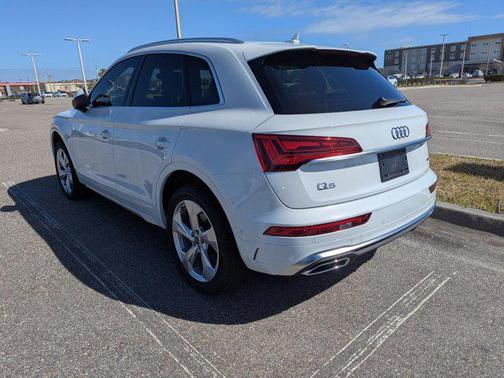 2025 Audi Q5 Prestige 45 TFSI S line quattro S tronic