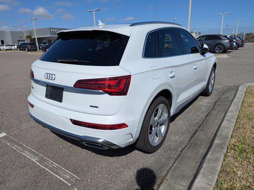 2025 Audi Q5 Prestige 45 TFSI S line quattro S tronic