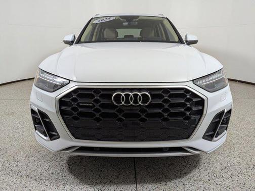 2025 Audi Q5 Prestige 45 TFSI S line quattro S tronic