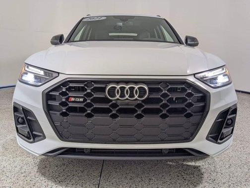 Photo 4 of 26 of 2021 Audi SQ5 3.0T Premium