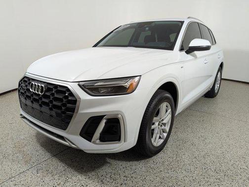 2022 Audi Q5 Premium 45 TFSI S line quattro S tronic