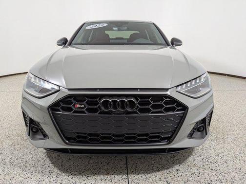 2022 Audi S4 Premium Plus TFSI quattro Tiptronic