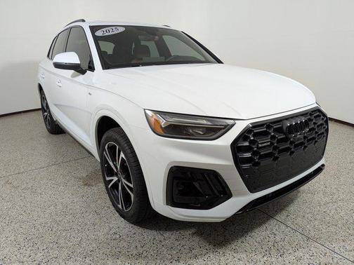 2025 Audi Q5 Premium Plus 45 TFSI S line quattro S tronic