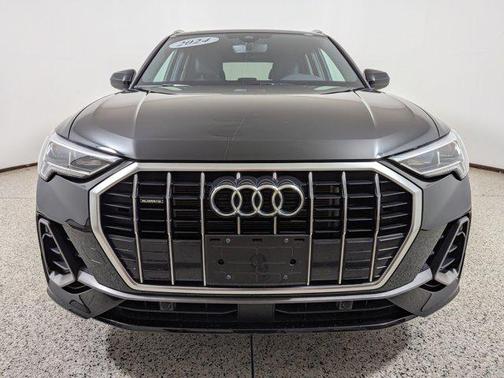 2024 Audi Q3 Premium 45 TFSI S line quattro Tiptronic