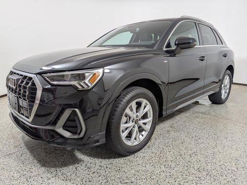 2024 Audi Q3 Premium 45 TFSI S line quattro Tiptronic