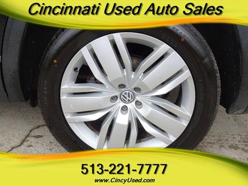 2018 Volkswagen Atlas 3.6L SEL Premium