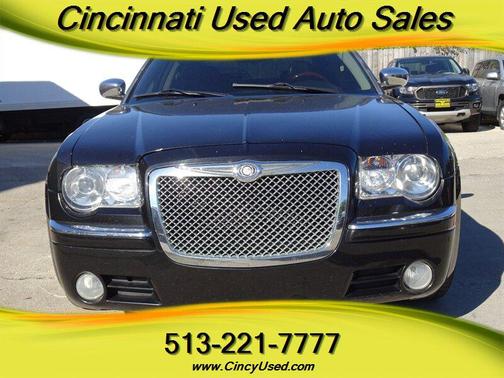2010 Chrysler 300C Base