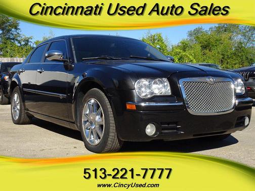 2010 Chrysler 300C Base