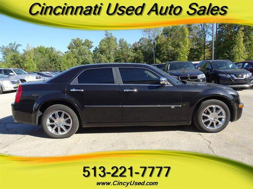 2010 Chrysler 300C Base
