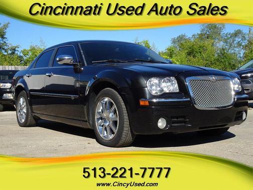 2010 Chrysler 300C Base