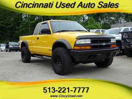 2003 Chevrolet S-10 Base
