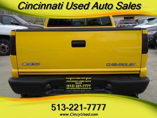 2003 Chevrolet S-10 Base