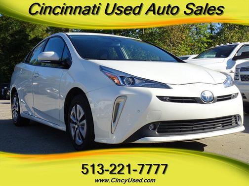 2020 Toyota Prius LE