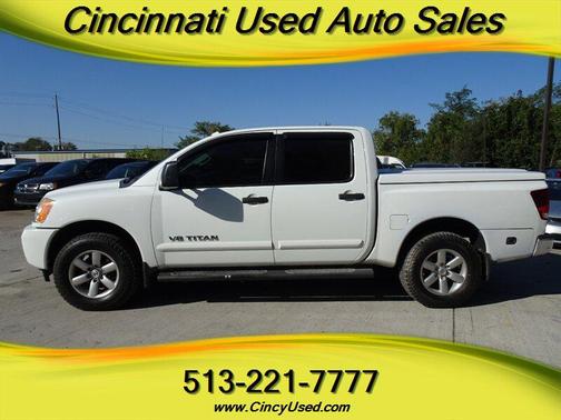 2014 Nissan Titan SV
