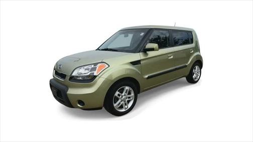 2010 Kia Soul +
