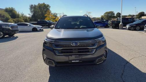 Magnetite Gray Metallic 2026 Subaru Forester Limited