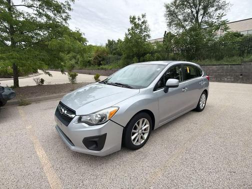 Ice Silver Metallic 2014 Subaru Impreza 2.0i Premium
