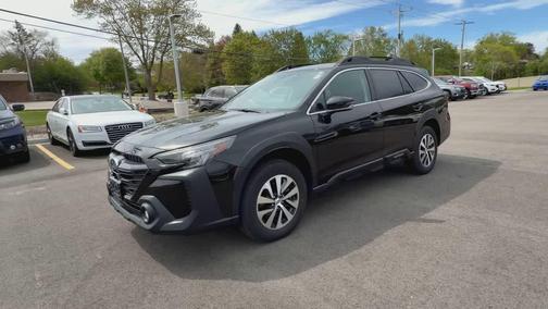 Crystal Black Silica 2024 Subaru Outback Premium