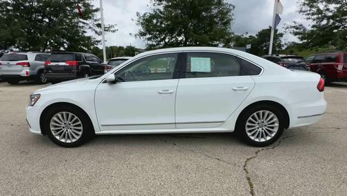 2017 Volkswagen Passat 1.8T SE