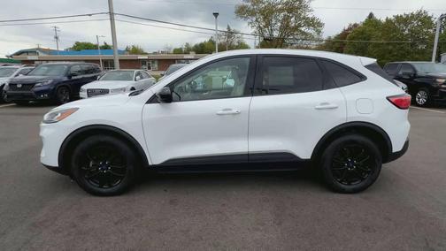 OXFORD WHITE 2020 Ford Escape SE