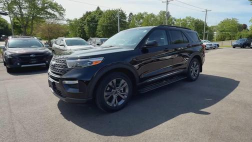 AGATE BLACK METALLIC 2024 Ford Explorer XLT