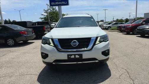 2017 Nissan Pathfinder SL