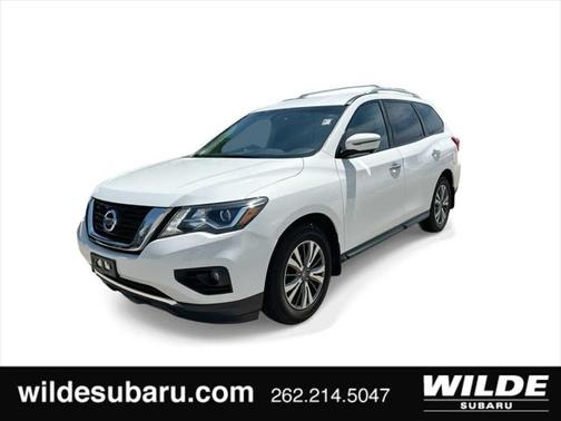 2017 Nissan Pathfinder SL