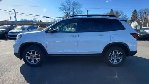2023 Honda Passport AWD TrailSport