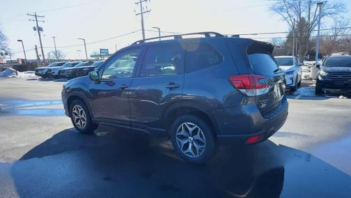 2023 Subaru Forester Premium