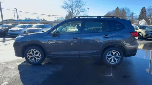 2023 Subaru Forester Premium