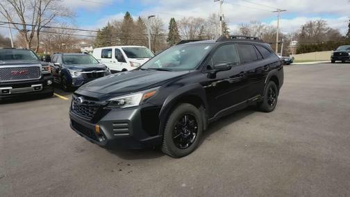 Crystal Black Silica 2022 Subaru Outback Wilderness