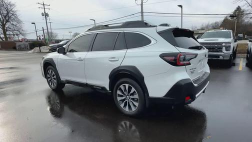 2025 Subaru Outback Touring