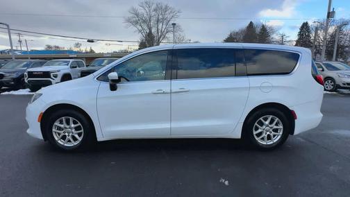 2018 Chrysler Pacifica LX