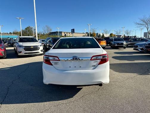 2013 Toyota Camry Hybrid XLE