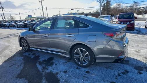 2018 Hyundai SONATA Hybrid Limited