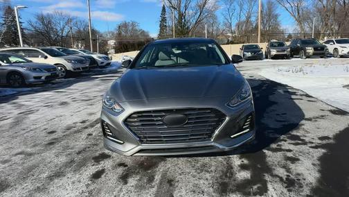 2018 Hyundai SONATA Hybrid Limited