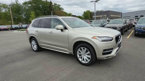 Luminous Sand Metallic 2016 Volvo XC90 T6 Momentum