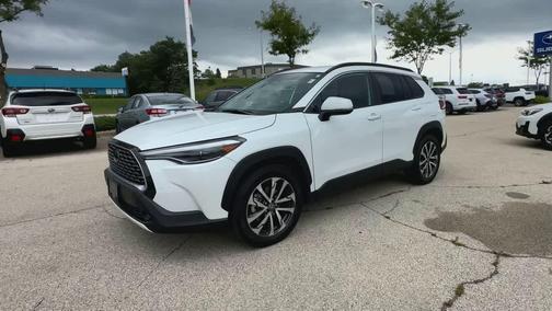 2024 Toyota Corolla Cross XLE