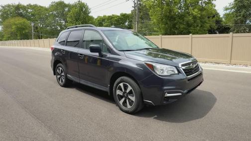 Dark Gray Metallic 2018 Subaru Forester 2.5i Premium