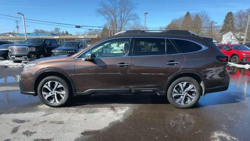 2022 Subaru Outback Touring