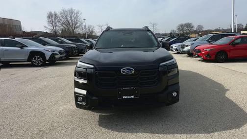 Crystal Black Silica 2026 Subaru Outback Touring XT