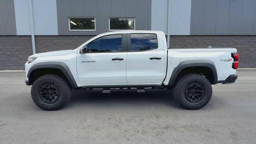 Summit White 2025 Chevrolet Colorado ZR2