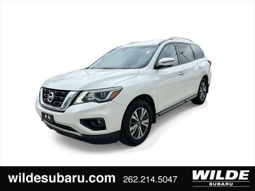 2017 Nissan Pathfinder SL