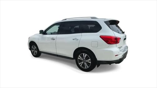 2017 Nissan Pathfinder SL