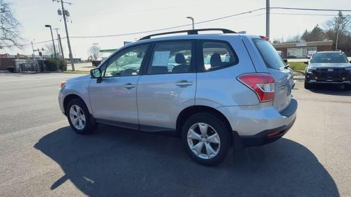 2016 Subaru Forester 2.5i