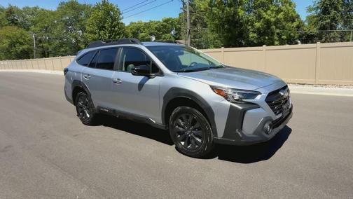 Ice Silver Metallic 2024 Subaru Outback Onyx Edition