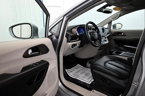 2018 Chrysler Pacifica Touring-L Plus