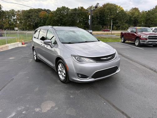 2018 Chrysler Pacifica Touring-L Plus
