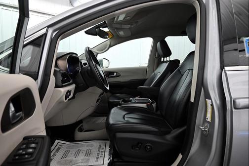 2018 Chrysler Pacifica Touring-L Plus